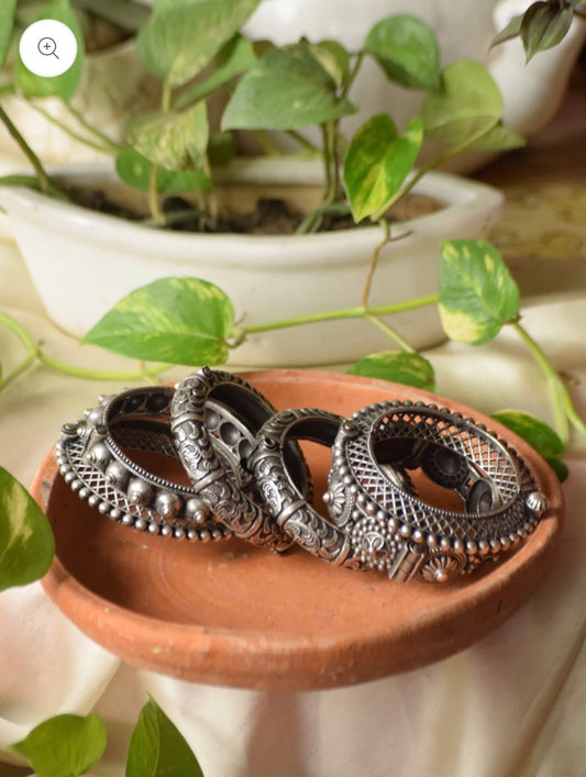 Oxidized silver stacked kara set