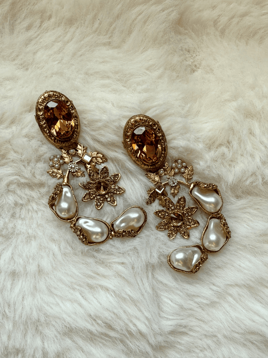 Brown Crescent pearl earrings - Peace Lily