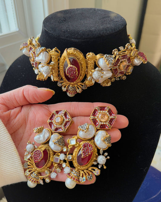 Chunky Turkish style choker with earrings - Peace Lily